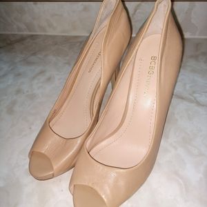 BCBGeneration leather heels sz 6.5 nude 4" heels